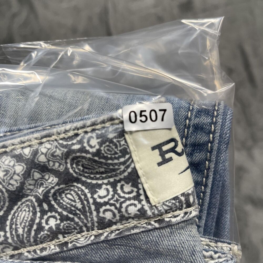 Ariat Jeans Womens 26R Blue Light Wash Mid Rise Straight Rainstorm Denim - Picture 10 of 10